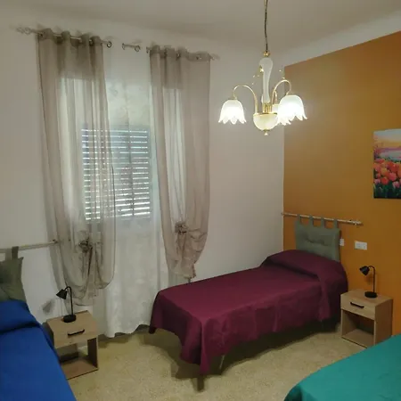 Il Vecchio Casale Alojamento de Acomodação e Pequeno-almoço Luco dei Marsi